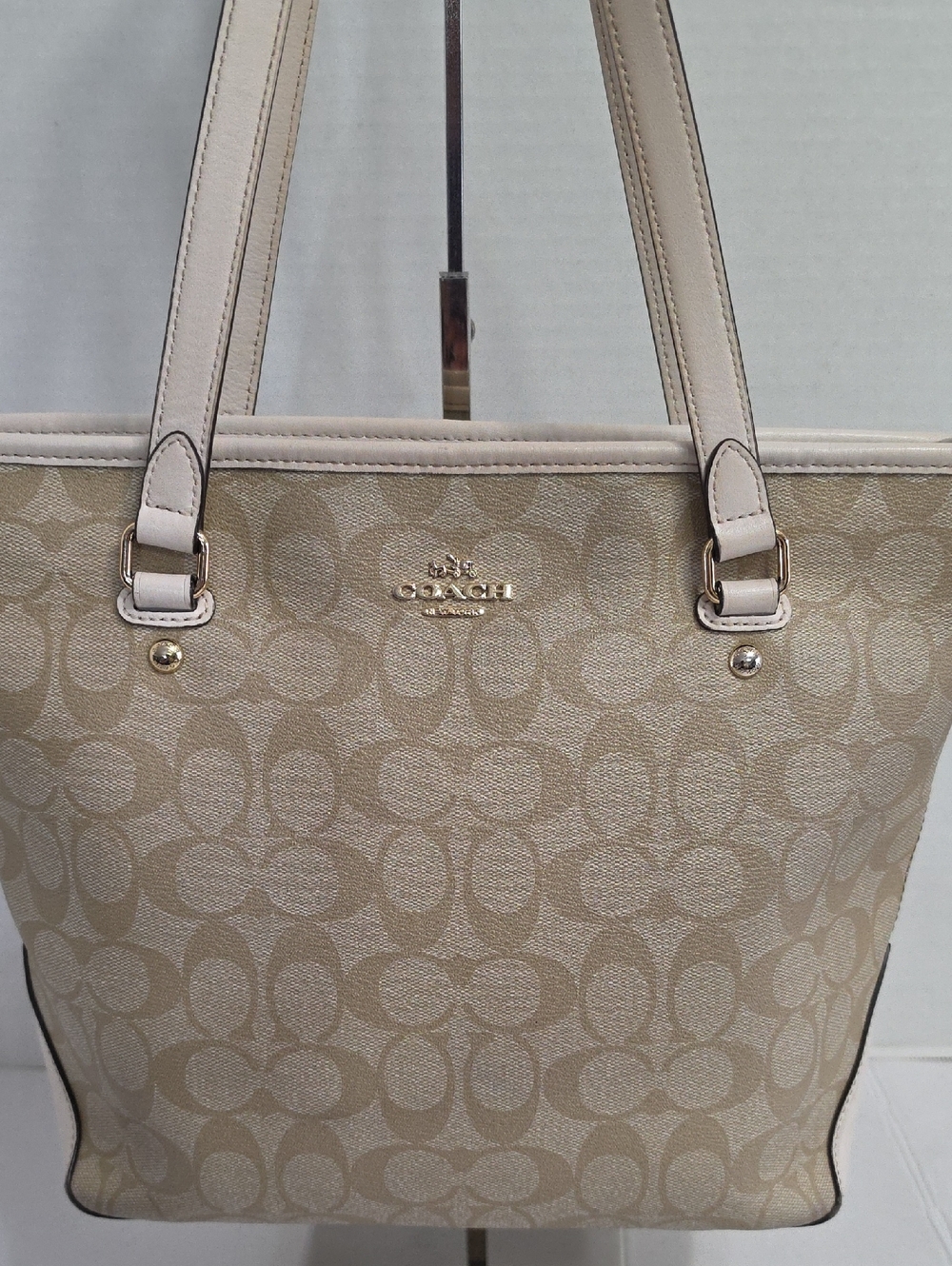 Coach Signature Gallery Tote In Cream & Beige *GUC* - Picture 4 of 13